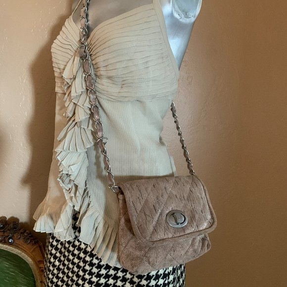 Donna Adoratta Suede Small Chain Crossbody Quilted Bag. - Picture 2 of 5